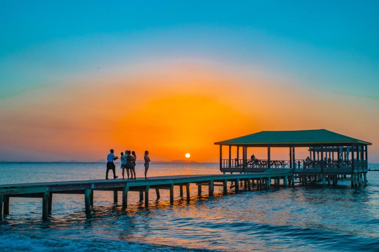 La Ensenada Beach Resort Тела Екстериор снимка