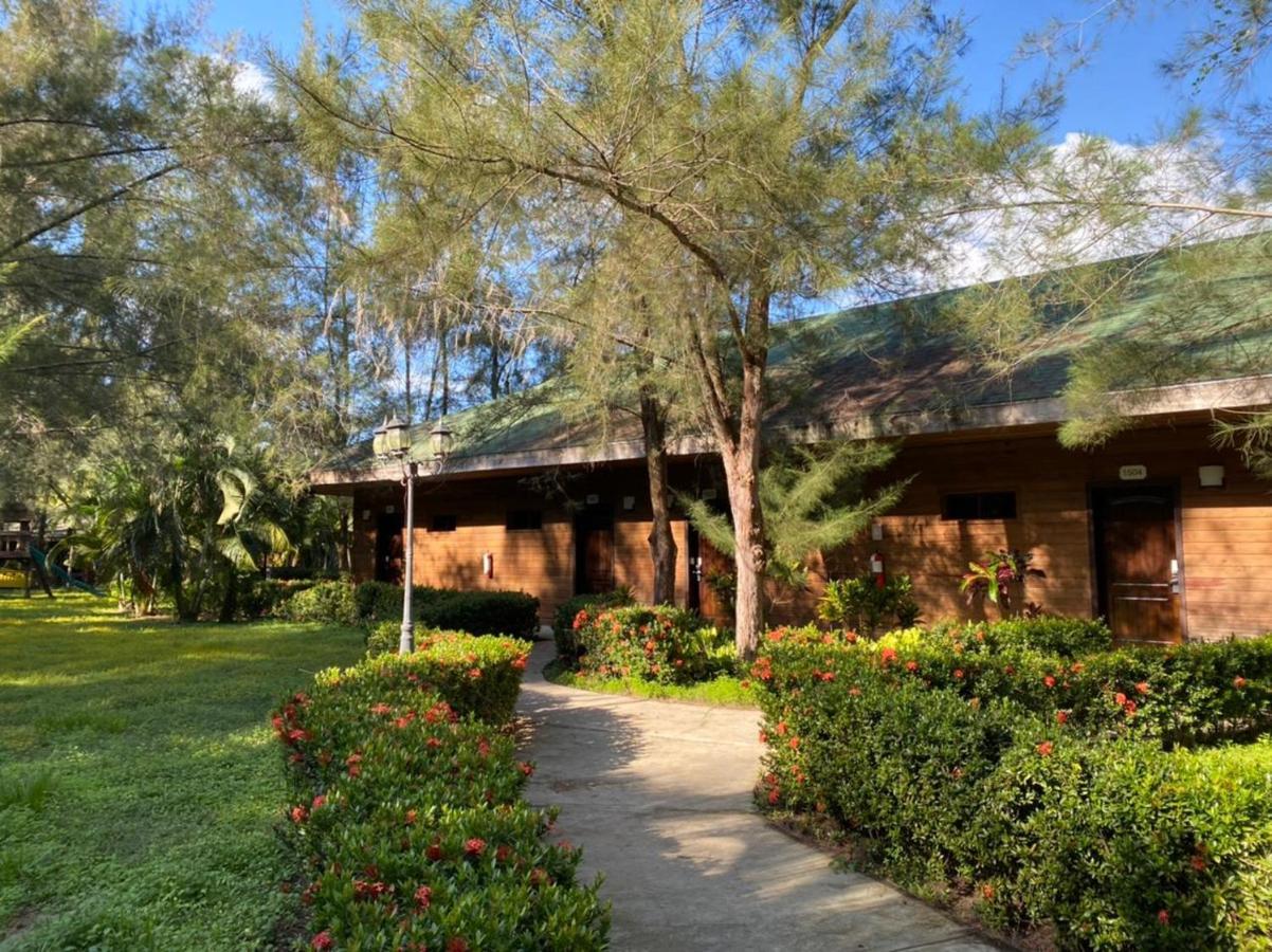 La Ensenada Beach Resort Тела Екстериор снимка