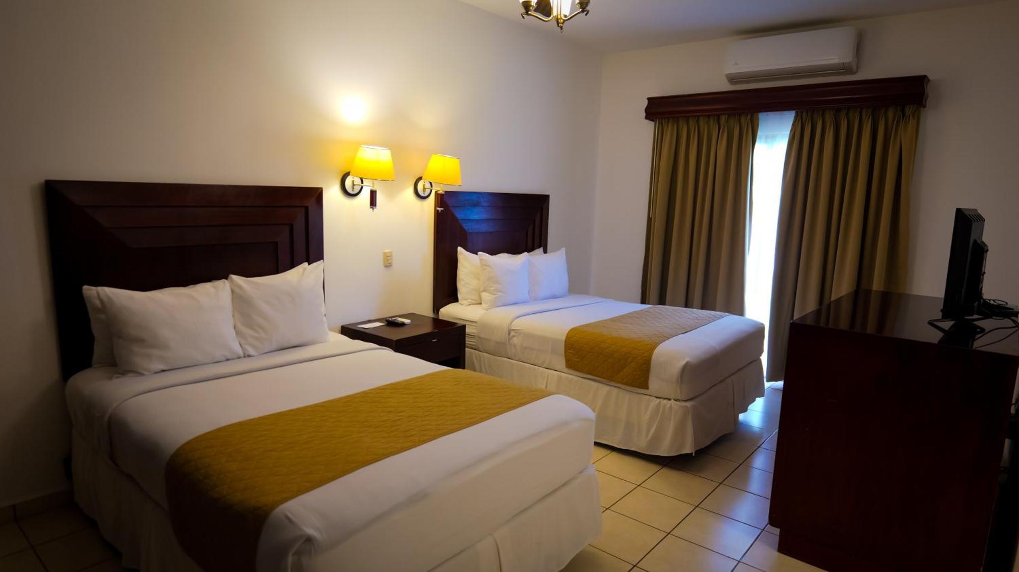 La Ensenada Beach Resort Тела Екстериор снимка