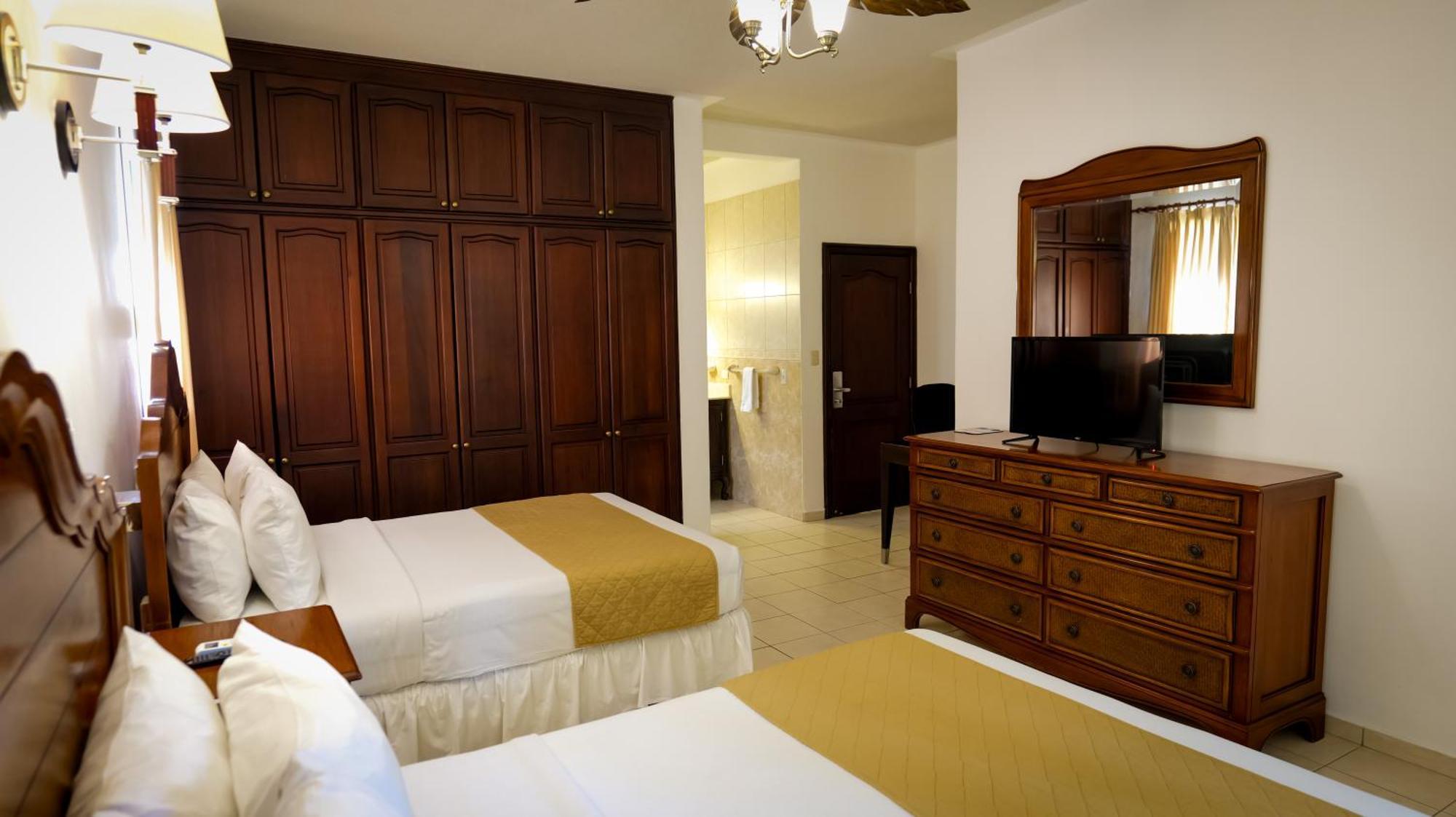La Ensenada Beach Resort Тела Екстериор снимка