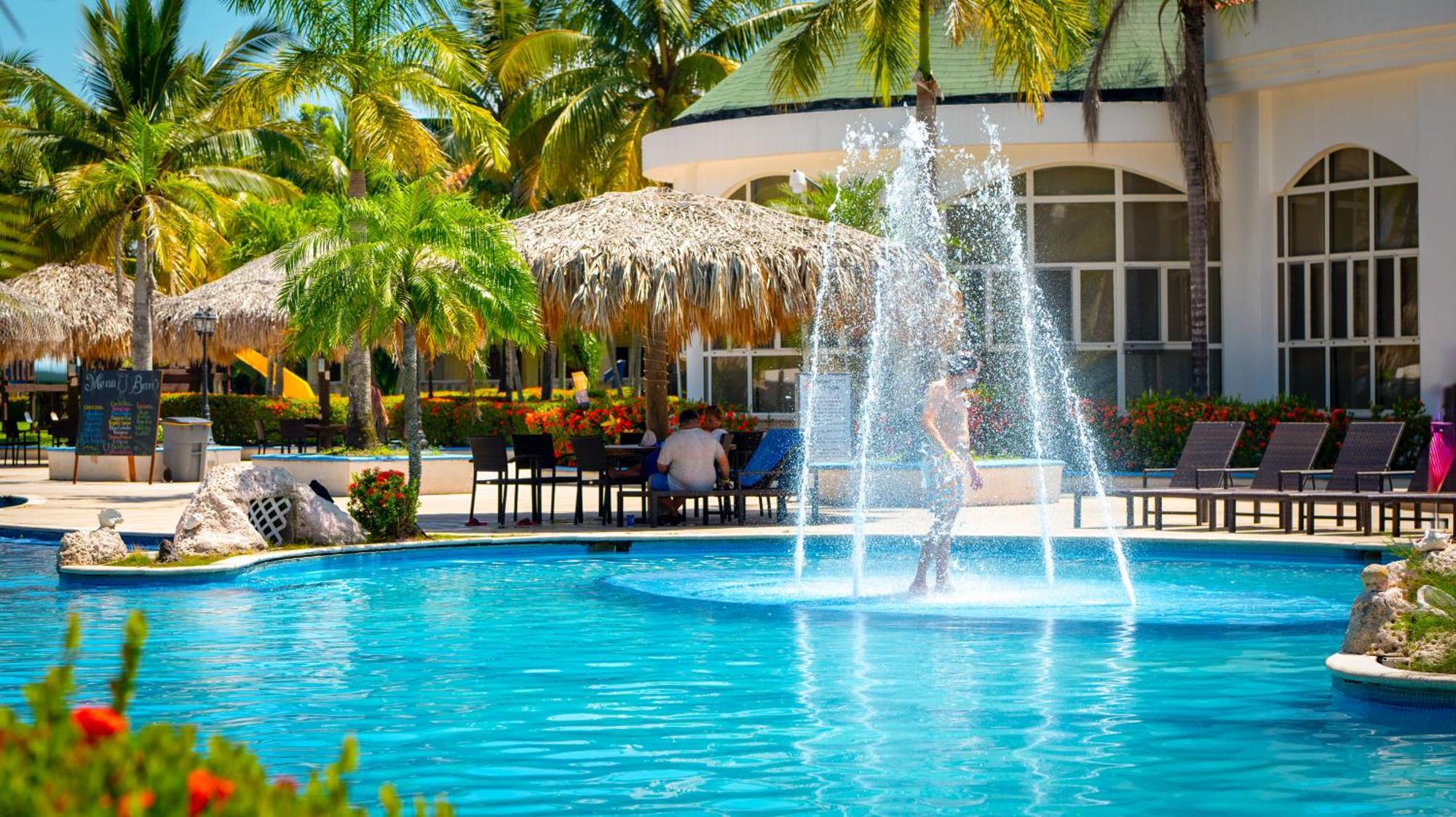 La Ensenada Beach Resort Тела Екстериор снимка